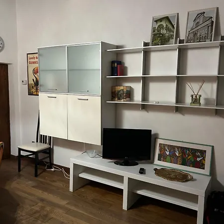Via Del Campuccio Apartment Florenz